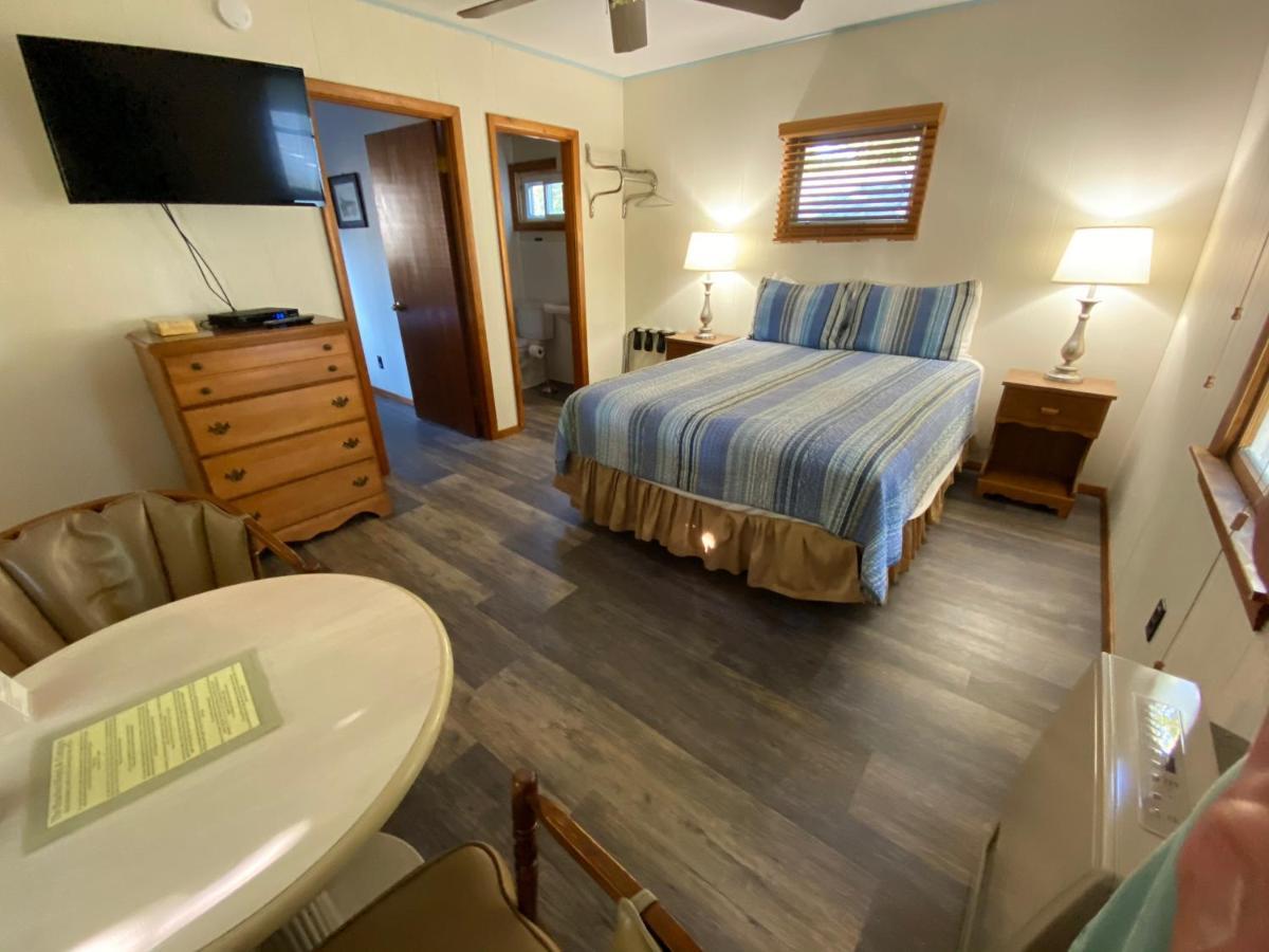 The Beaches Motel Wells Esterno foto